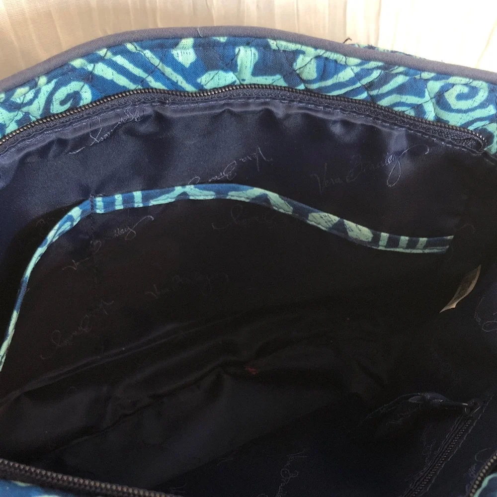 VERA BRADLEY Cuban Tiles large crossbody bag tote purse w/ adjustable strap